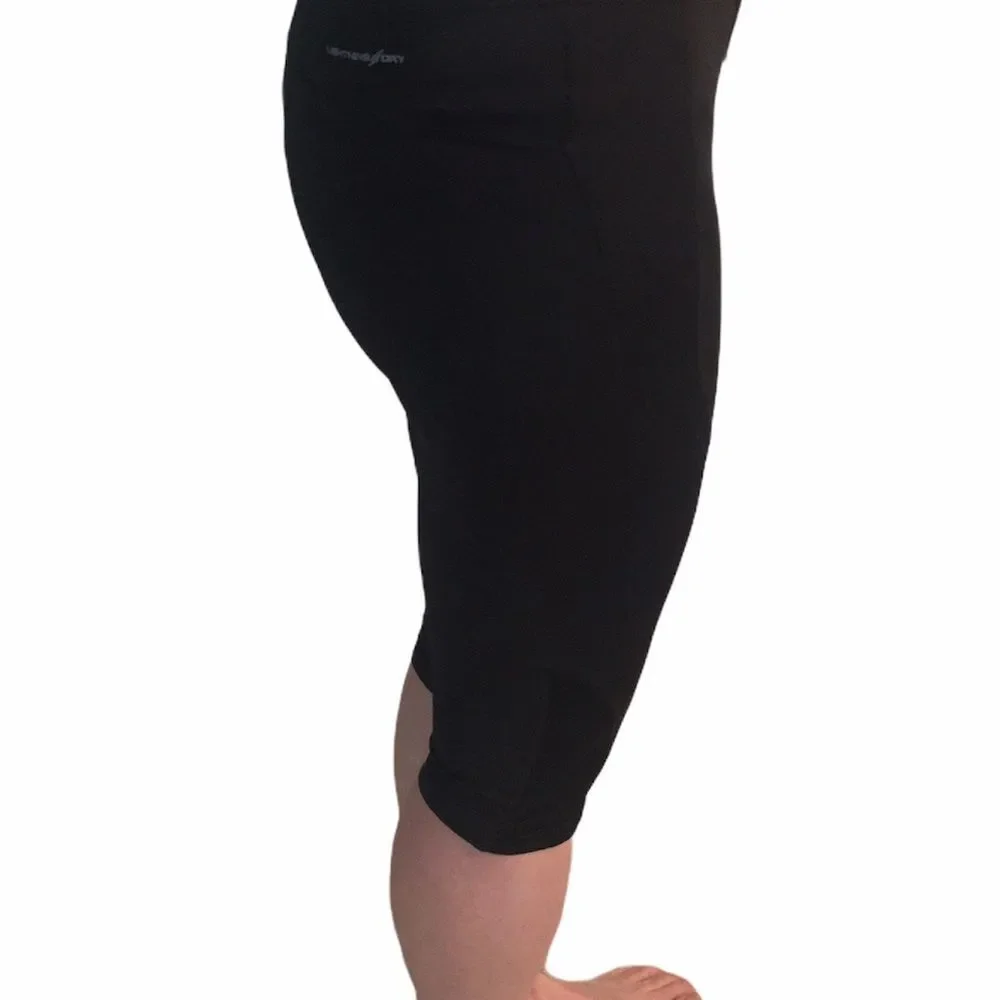 New Balance Black Lightening Dry Capri Leggings - Picture 5 of 16